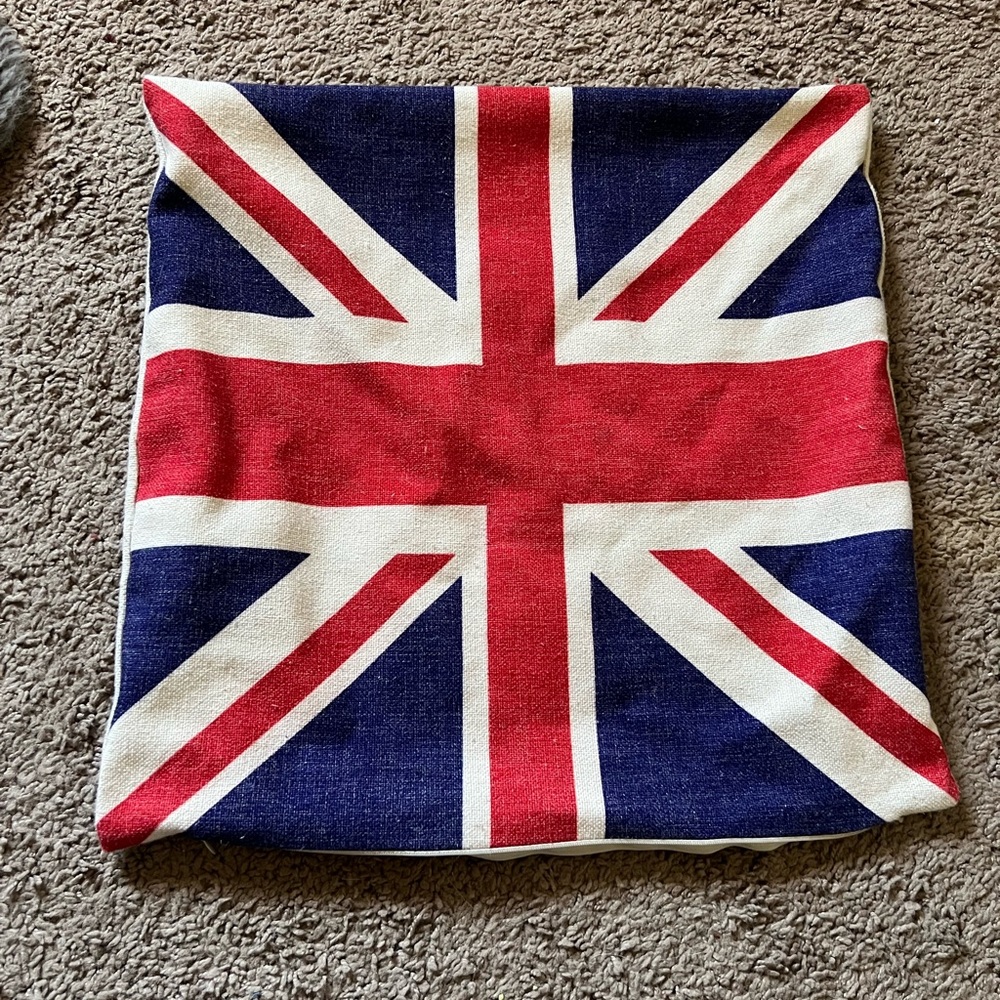 Cotton London Union Jack pillow case 17”x17” square